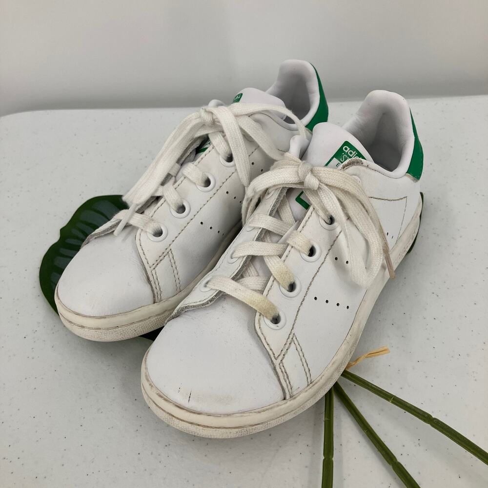 Adidas Stan Smith White Green Faux Leather Recycled Material Tennis Shoe Sneaker